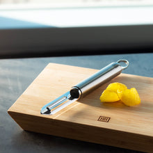 Stainless Steel Peeler (Right & Left Hand Compatible)